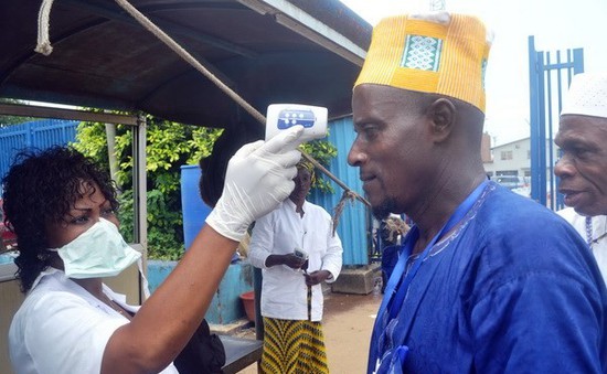 Mỹ cảnh báo nguy cơ 1,4 triệu người nhiễm Ebola