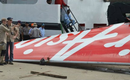 Máy bay AirAsia QZ8501 gặp nạn do nâng độ cao quá nhanh