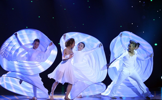 Những màn diễn ấn tượng ở Chung kết Bước nhảy hoàn vũ nhí 2015