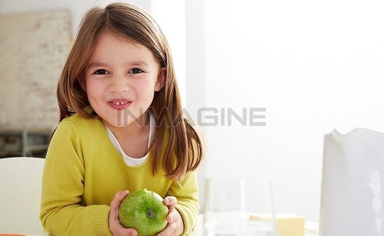 Trẻ em Mỹ thích ăn táo nhất