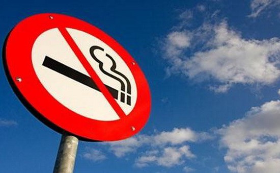 Trung Quốc cấm hút thuốc lá nơi công cộng từ 1/6/2015