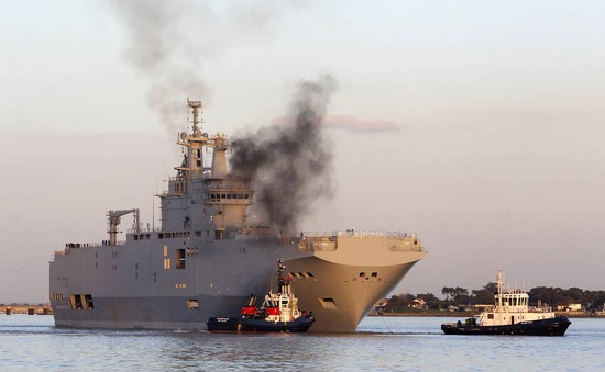 Pháp chính thức bán 2 tàu chiến Mistral cho Ai Cập