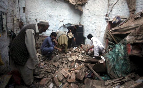 Afghanistan và Pakistan nỗ lực cứu hộ nạn nhân vụ động đất kinh hoàng