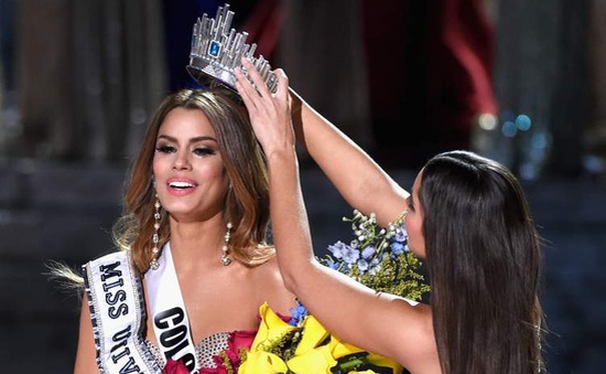 Hoa hậu Colombia: Bị “lột” vương miện là định mệnh