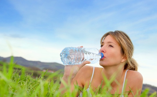6 vấn đề gặp phải khi không uống đủ nước