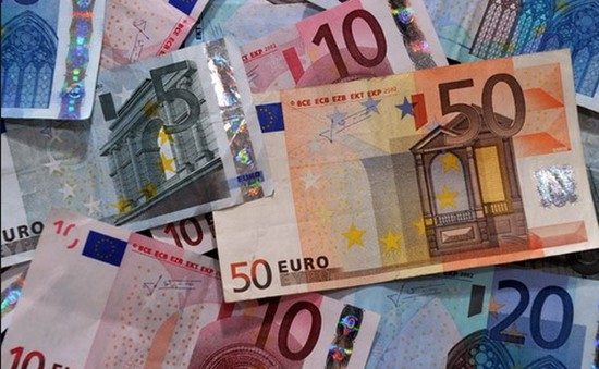 Hy Lạp bán ra 1 tỷ Euro tín phiếu chính phủ