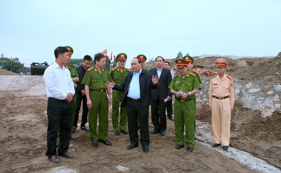PTTg Nguyễn Xuân Phúc phê bình những yếu kém trong công tác quản lý khai thác cát