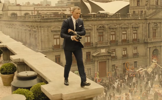 Kẻ thù của Bond lộ diện trong trailer mới