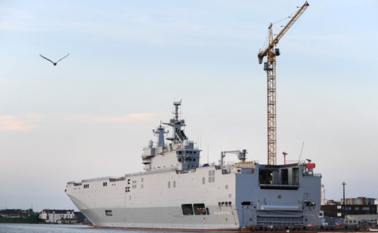 Pháp ra điều kiện chuyển giao tàu chiến Mistral cho Nga