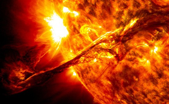 NASA công bố hình ảnh siêu nét về mặt trời