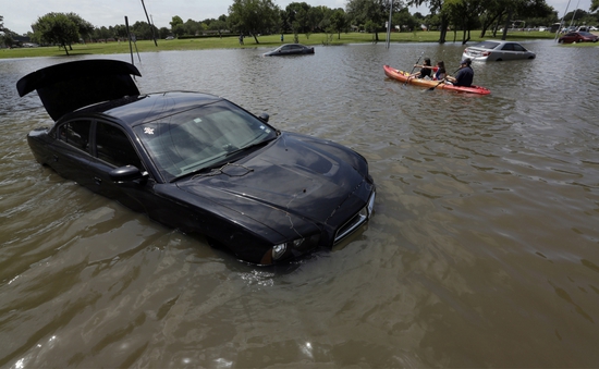Ngập lụt nghiêm trọng tại bang Texas, Mỹ