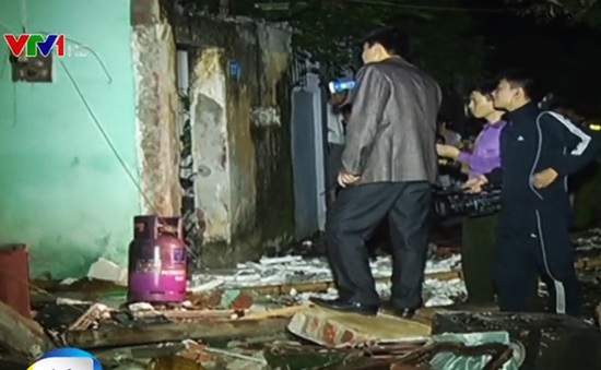 Nổ bình gas ở Nam Định, 3 nhà sập, 1 người tử vong