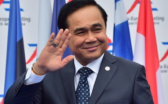 Thủ tướng Thái Lan cân nhắc cải tổ nội các