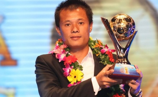 Thành Lương trượt Quả bóng vàng Việt Nam 2015