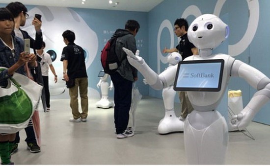 Robot đọc cảm xúc con người ra mắt thị trường