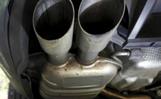 Bộ trưởng Giao thông Đức mời chuyên gia Mỹ kiểm tra động cơ diesel
