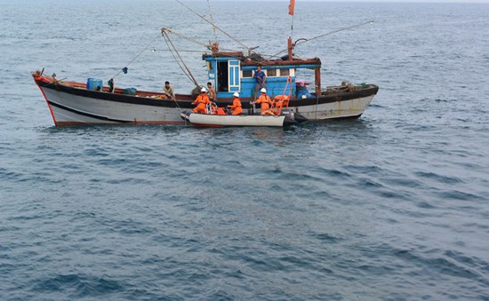 Một ngư dân mất tích trên vùng biển vịnh Đà Nẵng