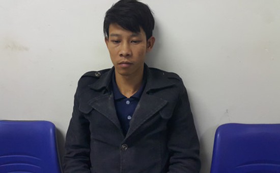Bắt giữ thanh niên thuê khách sạn chế thuốc pháo tại  Nghệ An
