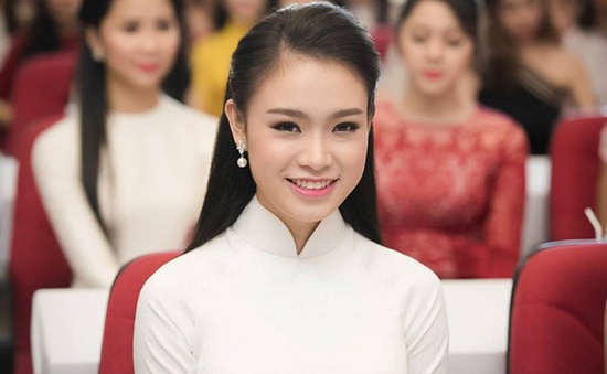 Soi người đẹp có thành tích học tập siêu “khủng” của Hoa hậu Việt Nam 2016