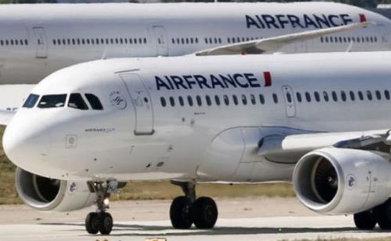 Pháp: Phi công hãng Air France hoãn đình công