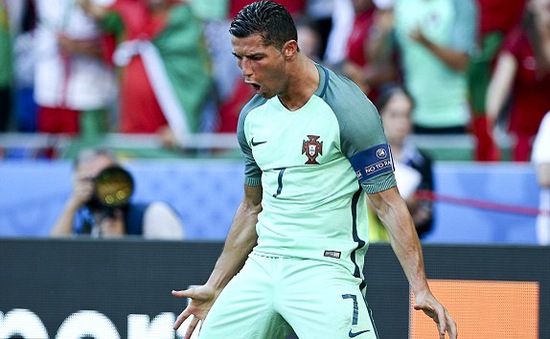 VIDEO EURO 2016, Bồ Đào Nha 3-3 Hungary: Messi gọi, Ronaldo trả lời!