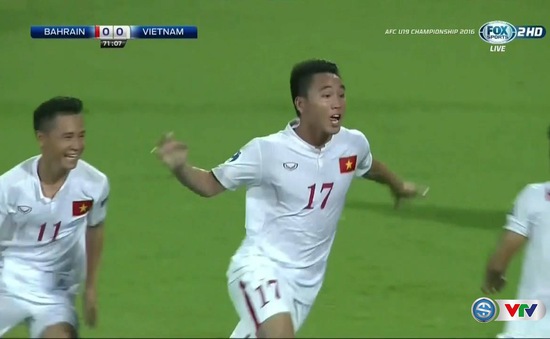 VIDEO: Trần Thành sút nối đẹp mắt mở tỷ số (U19 Việt Nam 1-0 U19 Bahrain)