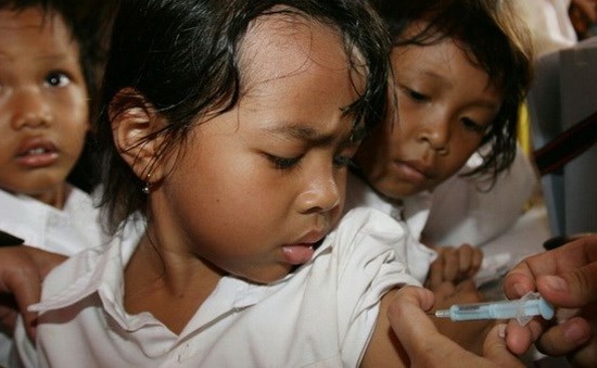 Indonesia tái tiêm chủng cho trẻ em sau vụ bê bối vaccine giả