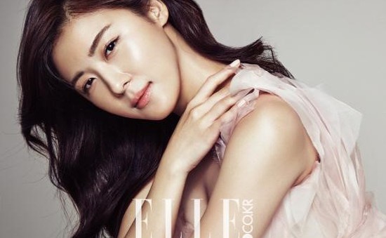 Ha Ji Won dẫn đầu bình chọn "Nữ diễn viên có cảnh hôn gượng gạo nhất"