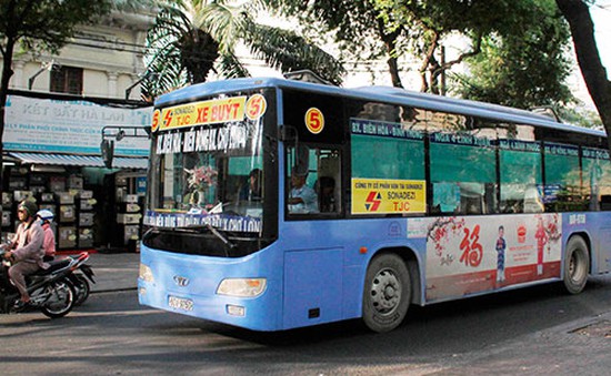 TP.HCM ưu tiên quảng cáo hàng Việt Nam trên xe bus