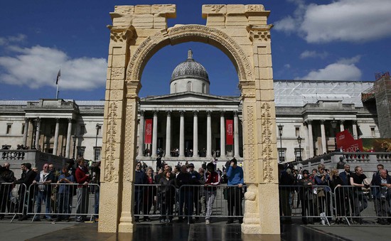 Tái hiện cổng chào thành cổ Palmyra tại Anh