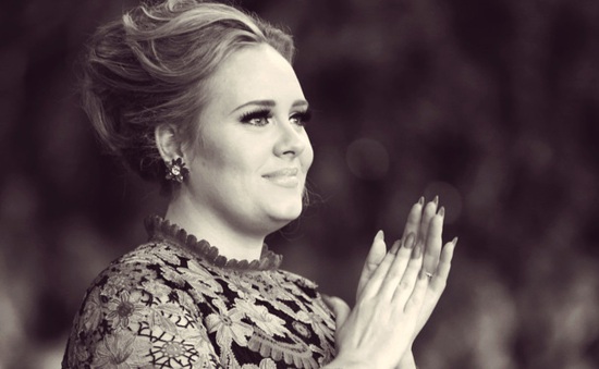 25 của Adele chính thức là album bán chạy nhất năm