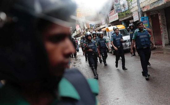 Cảnh sát Bangladesh tiêu diệt 9 nghi phạm IS