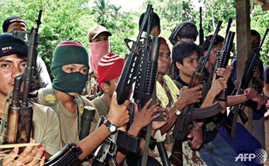 Phiến quân AbuSayyaf trả tự do 10 con tin Indonesia
