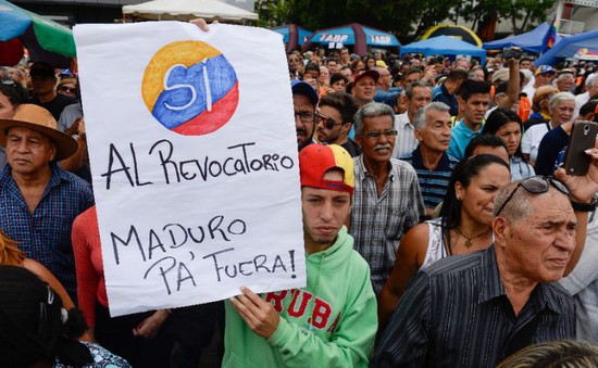 Venezuela: Tuần hành yêu cầu trưng cầu dân ý về Tổng thống