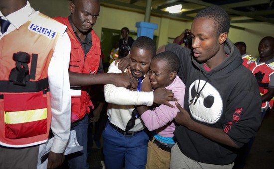 Khủng bố khách sạn tại Kenya, 12 người thiệt mạng
