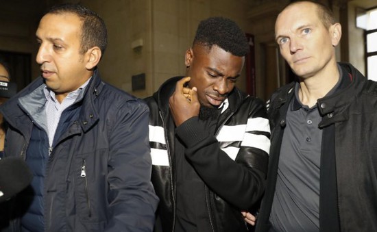 Ngôi sao PSG bị phạt tù vì tấn công cảnh sát