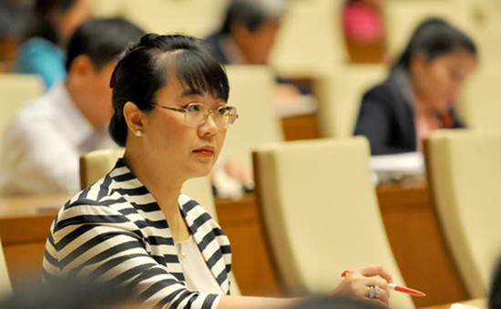 Bà Nguyễn Thị Nguyệt Hường chính thức bị bãi nhiệm đại biểu HĐND