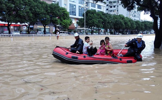 Lở đất do bão Megi ở Trung Quốc, 27 người mất tích