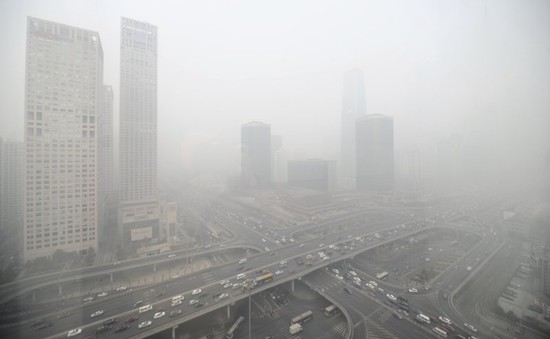 Bắc Kinh (Trung Quốc) yêu cầu 1.200 nhà máy giảm và ngừng xả khí thải