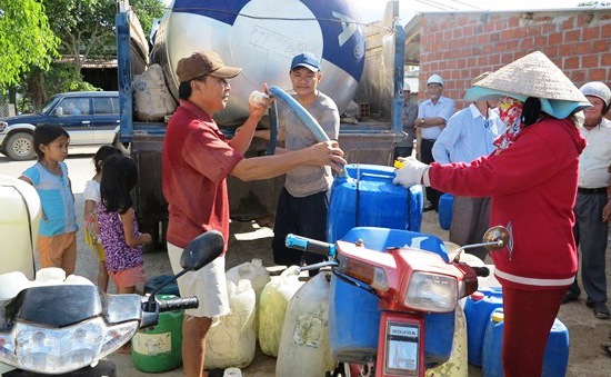 Bình Định: Hỗ trợ nước uống, nước sinh hoạt cho người dân