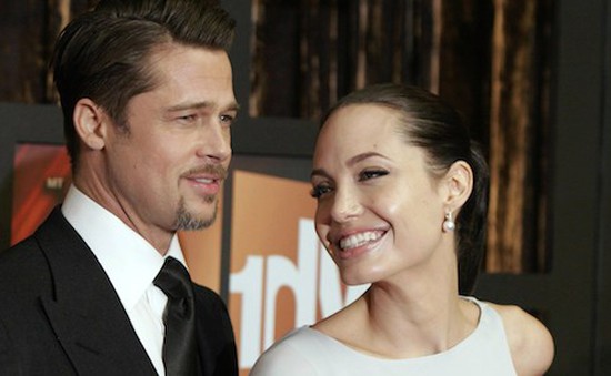 Cuộc hôn nhân của Angelina Jolie – Brad Pitt chỉ là giả?