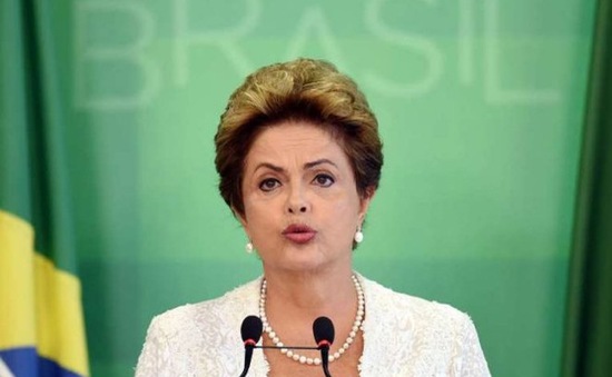 Tổng thống Brazil coi quốc tế là “phao cứu sinh” nền kinh tế