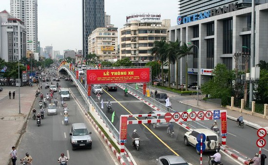 Hà Nội phân luồng giao thông phục vụ thi công cầu vượt Láng Hạ - Thái Hà