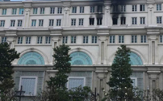 TP.HCM: Cháy tại tòa nhà Union Square trên phố đi bộ Nguyễn Huệ