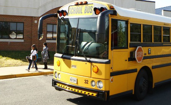 CIA quên… thiết bị nổ trên xe buýt chở học sinh