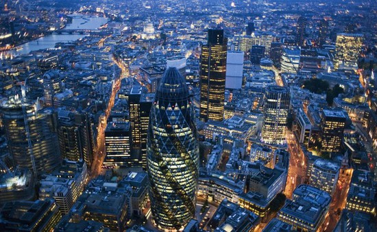 Giới tài chính tại London căng mình khắc phục hậu quả Brexit
