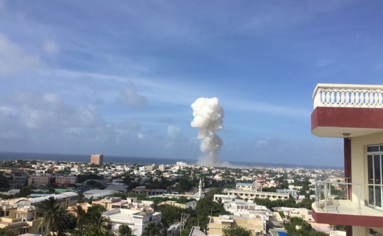 Đánh bom kép gần sân bay ở Somalia, ít nhất 13 người thiệt mạng