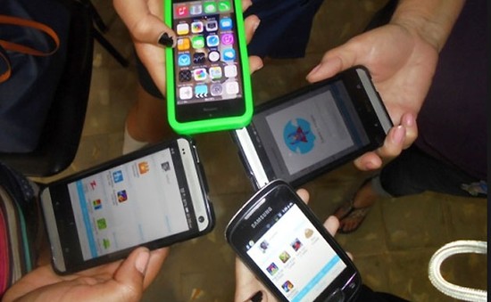 Cuba mở các điểm wifi tại nơi công cộng