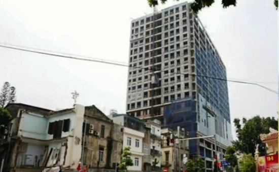 Bí thư quận Ba Đình, Hà Nội cam kết tháo dỡ tầng 19 nhà 8B Lê Trực trong 45 ngày