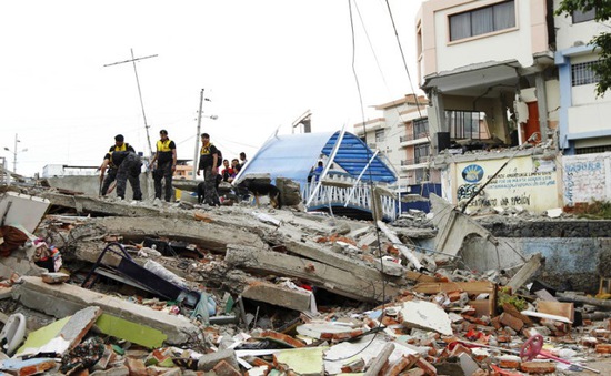 Ecuador để quốc tang 8 ngày tưởng nhớ các nạn nhân động đất